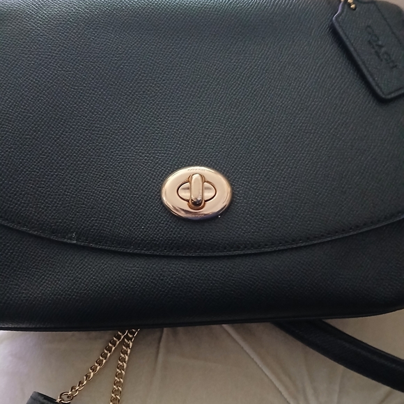 Coach - Picture 6 of 6